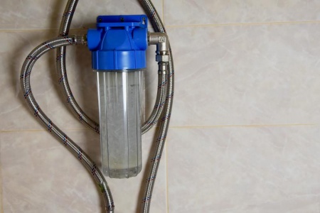 Comment l'installation d'un adoucisseur d'eau peut transformer votre quotidien